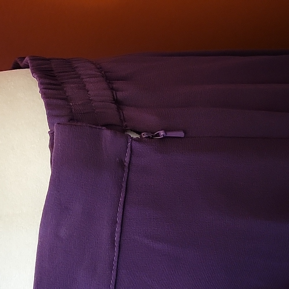 Blakc Tie Oleg Cassini Purple 100% Silk Skirt - Picture 2 of 8